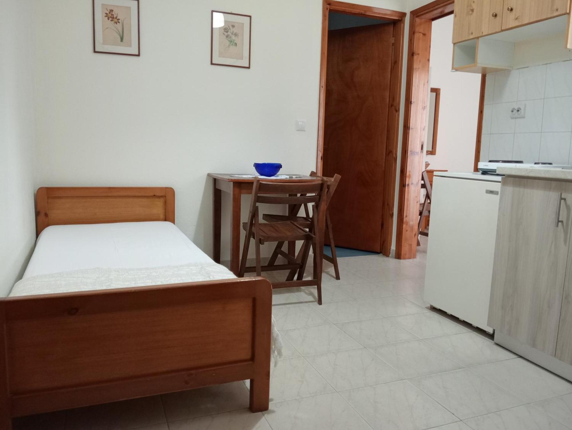Tatiana'S Apartments Stavros  Room photo